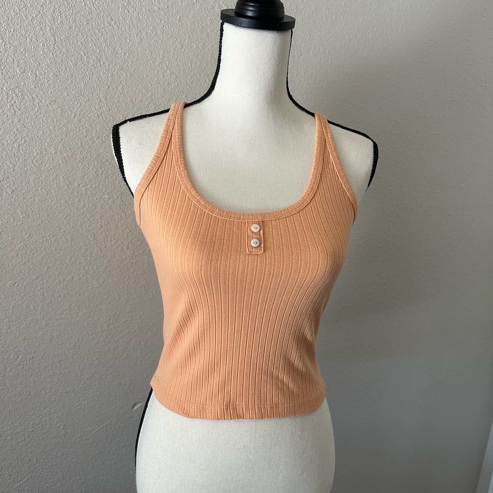 NWOT- Juniors Heart & Hips Orange button Crop Top Tank- M